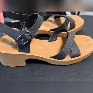 Women's Black Sandals